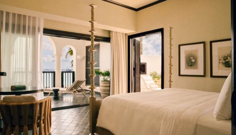 How to Manage Lakefront Hotels Weather Disruptions: A Forensic Audit